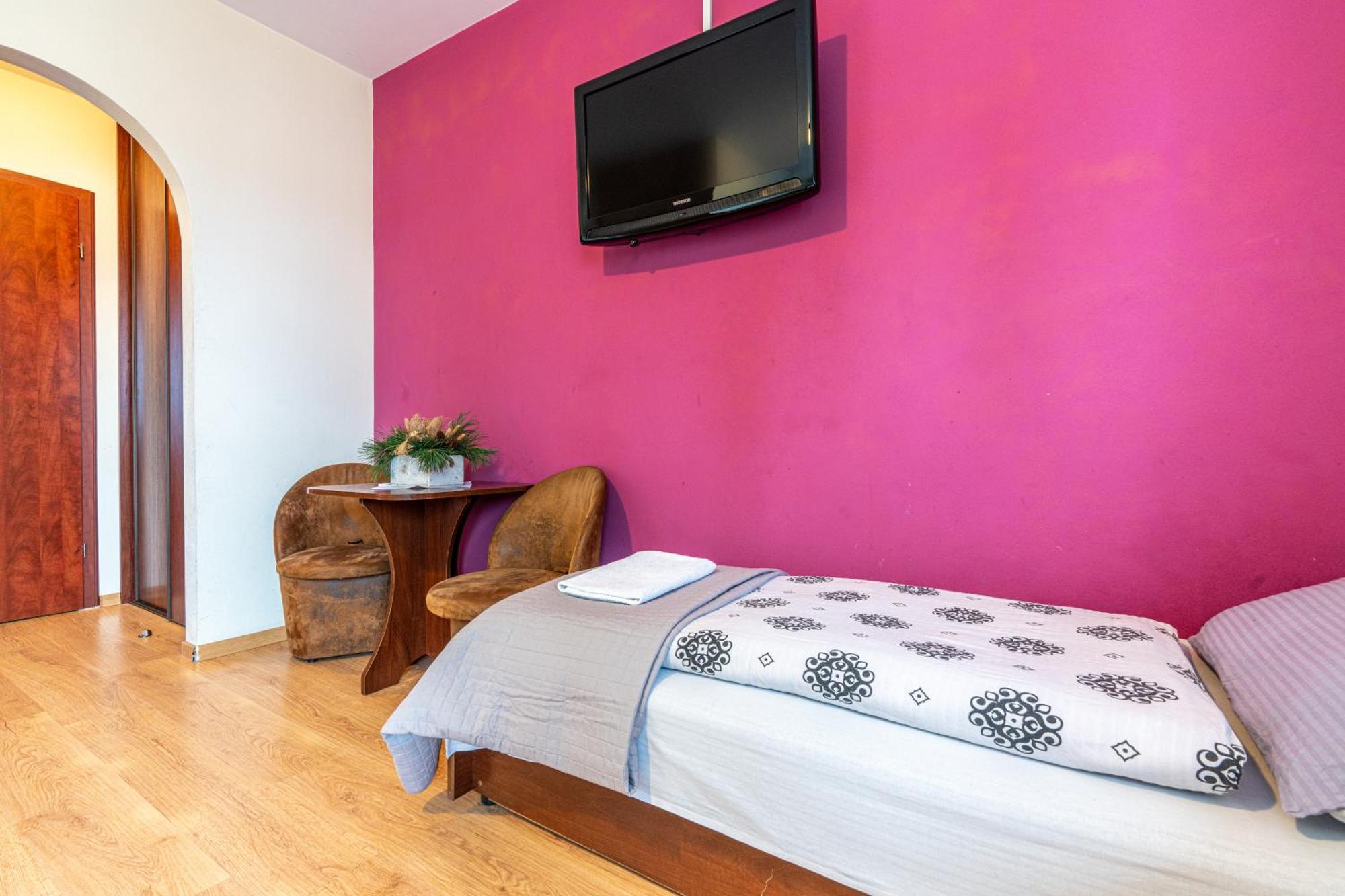 Lesny Dworek Bed & Breakfast