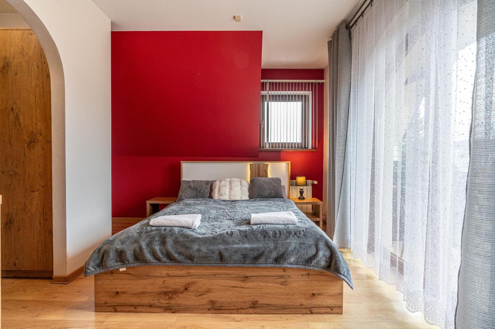 Bed & Breakfast Lesny Dworek